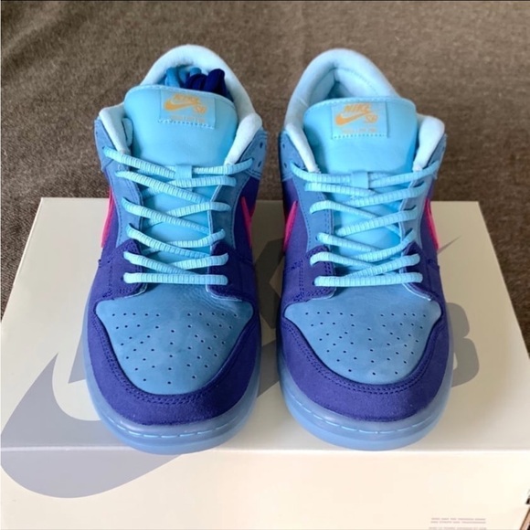 Nike Dunk SB ‘Run The Jewels’ - Picture 6 of 12